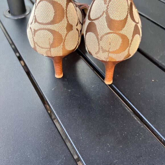 Vintage Coach Monogram Signature Kitten Heel Pumps, Brown Tan Leather Trim - Picture 6 of 7